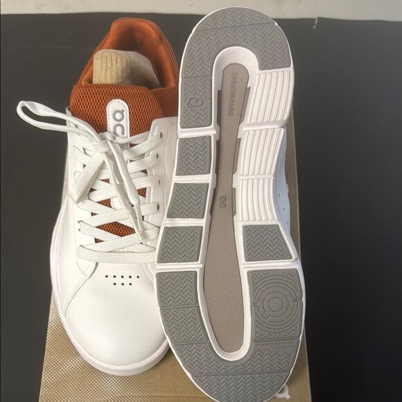 On Cloud Men Leather Running White and Tan Sneakers - Picture 7 of 10